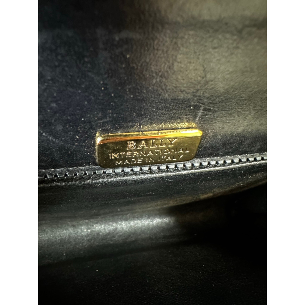 Bally Black Leather Clutch with Unbranded Adjustable Gold Chain - Picture 3 of 14